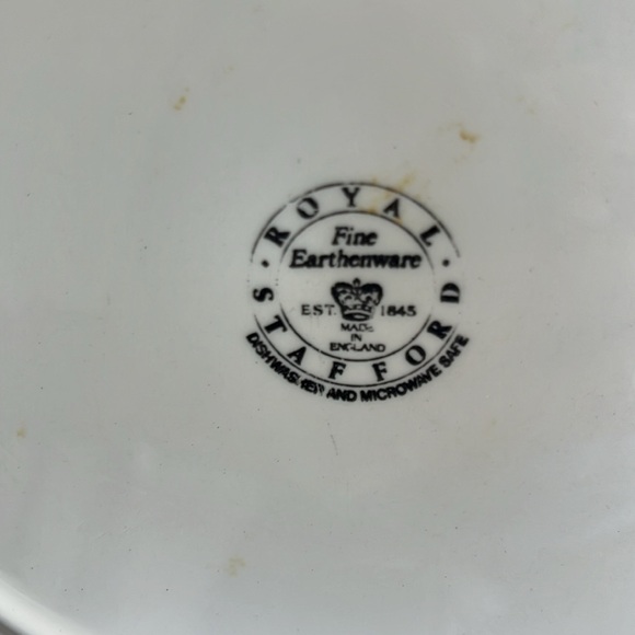 Royal Stafford Fine Earthenware Pink Floral Dinner Plate - Picture 7 of 8